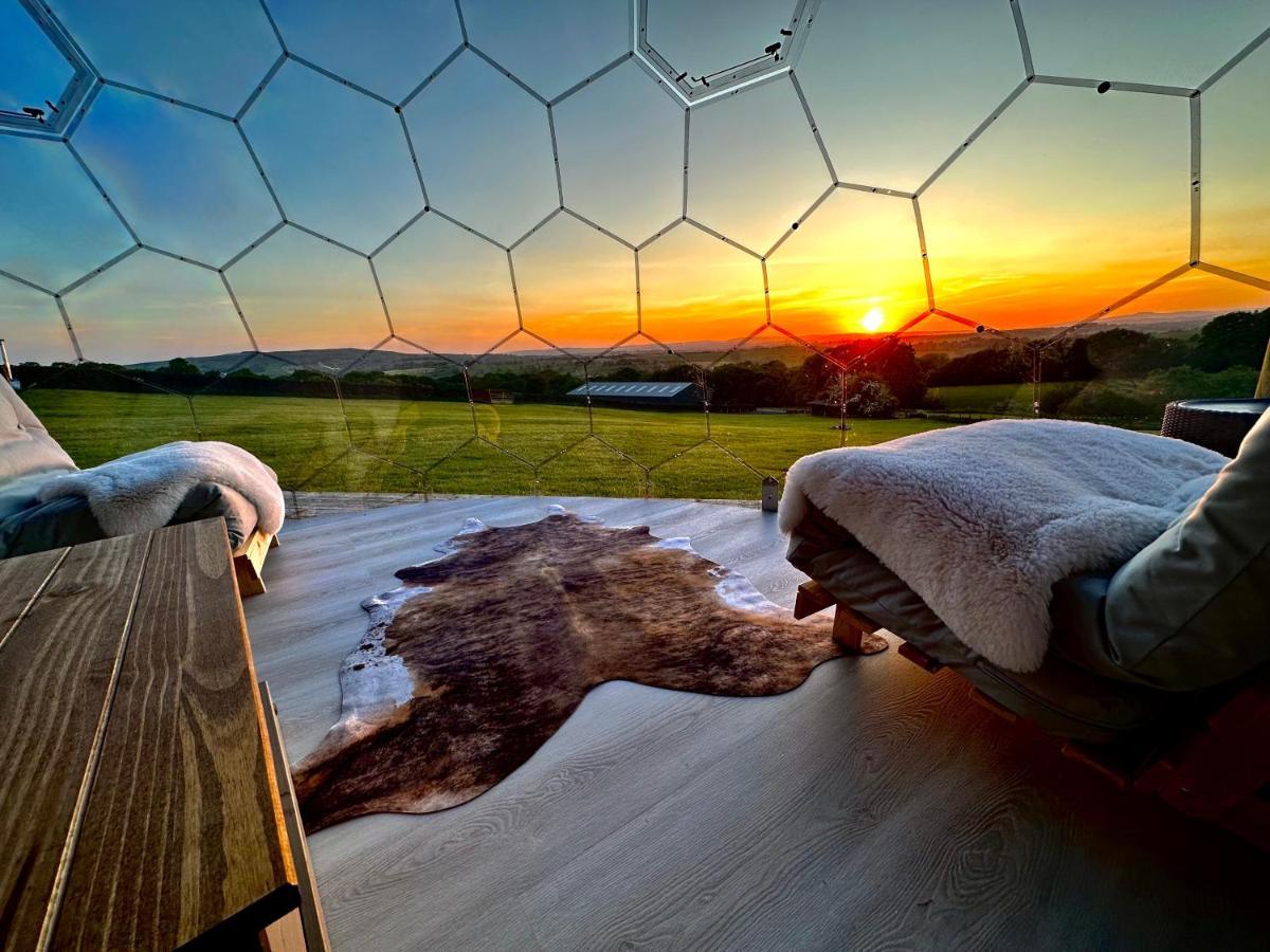Deerstone Glamping-Pinhaw Beacon Dome Hot Tub Otel Earby Dış mekan fotoğraf