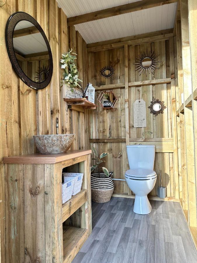Deerstone Glamping-Pinhaw Beacon Dome Hot Tub Otel Earby Dış mekan fotoğraf